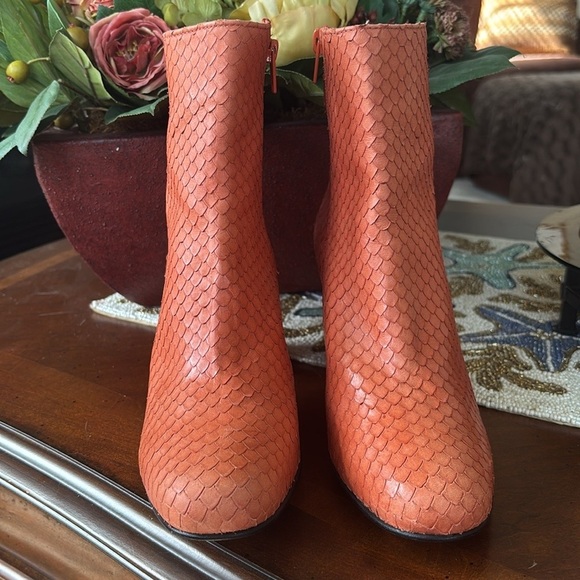 Brand New Farylrobin Anthropologie Genuine Leather Cognac Side Zip Ankle Boot - Picture 6 of 16